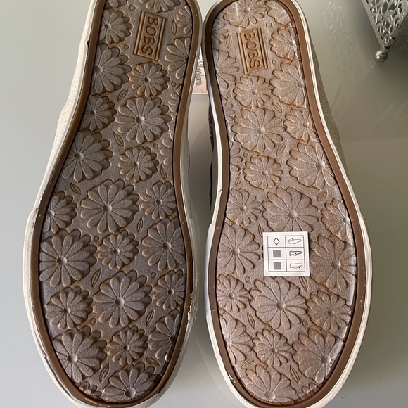 Skechers BOBS “Marley Jr Cat Pack” Slip-On Shoe - Black Multi - Picture 12 of 14